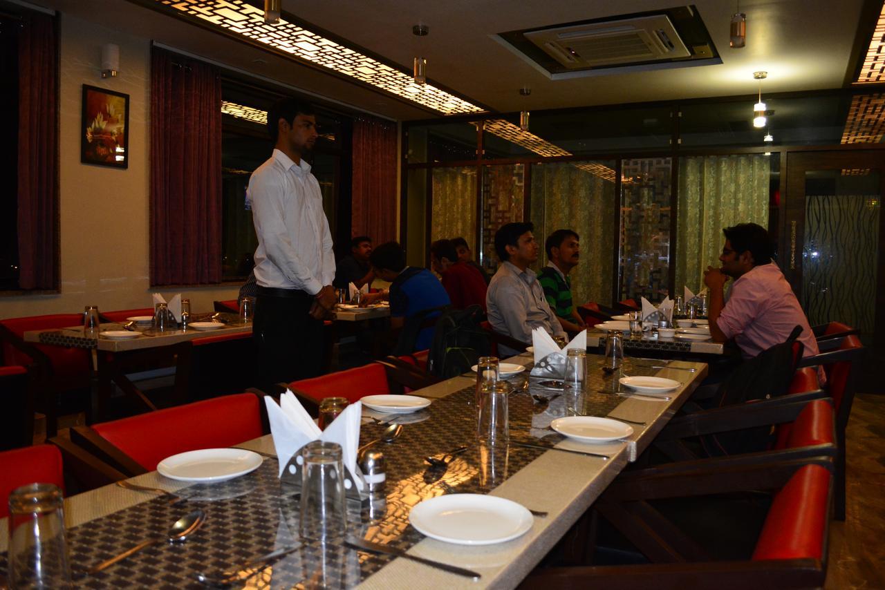 Hotel Desert Inn Barmer エクステリア 写真